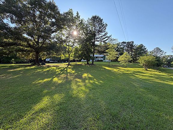 2nd image of 1449 Rural Dempsey Rd