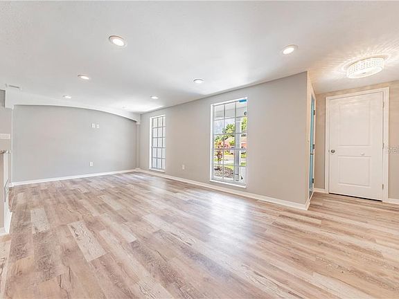 5th image of 3919 Sail Dr