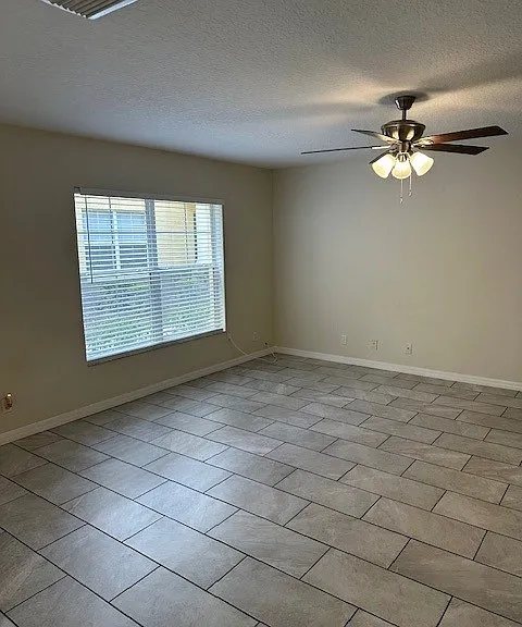 218 Draw Bridge Ln — Photo 17