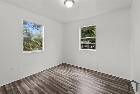 4010 Vandiver Ct — Photo 3