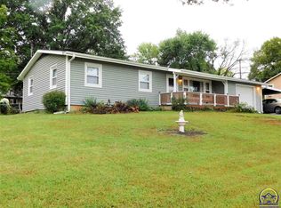 3015 NE Quincy St, Topeka, KS 66617