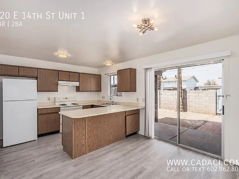 120 E 14th St #1 — Photo 18
