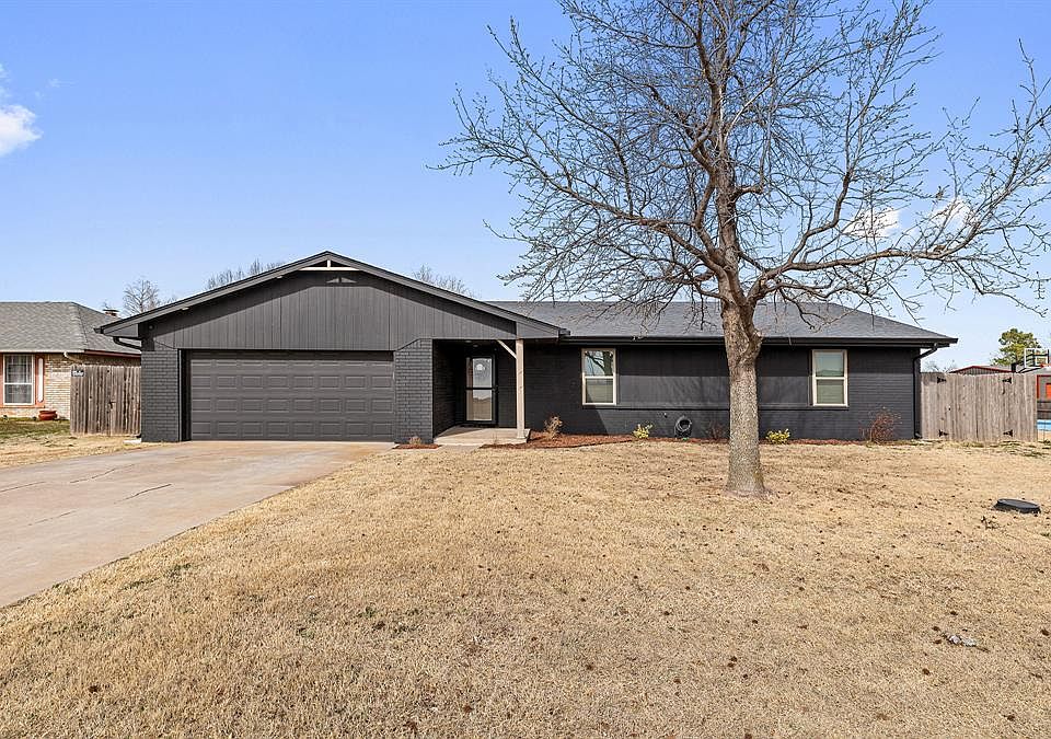 1st image of 1718 W Elm St