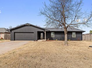 1718 W Elm St, El Reno, OK 73036