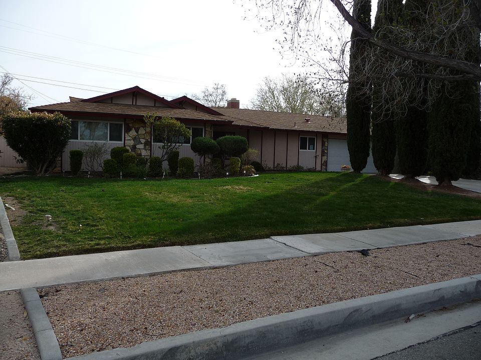 1st image of 43717 Albeck Ave