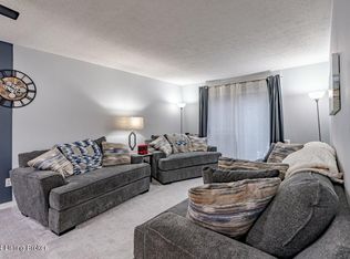 728 Zorn Ave APT 16, Louisville, KY 40206