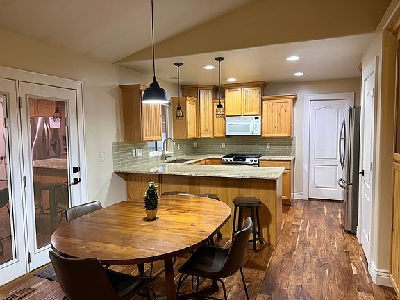5th image of 9428 S Sid Cir