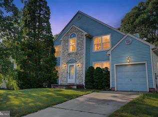 43 Wilson Dr, Sicklerville, NJ 08081