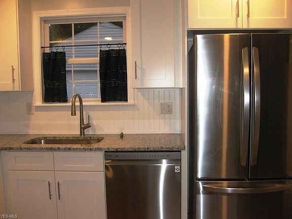 4th image of 302 Wyleswood Dr