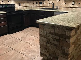 7911 Meadowlark St, Brookshire, TX 77423