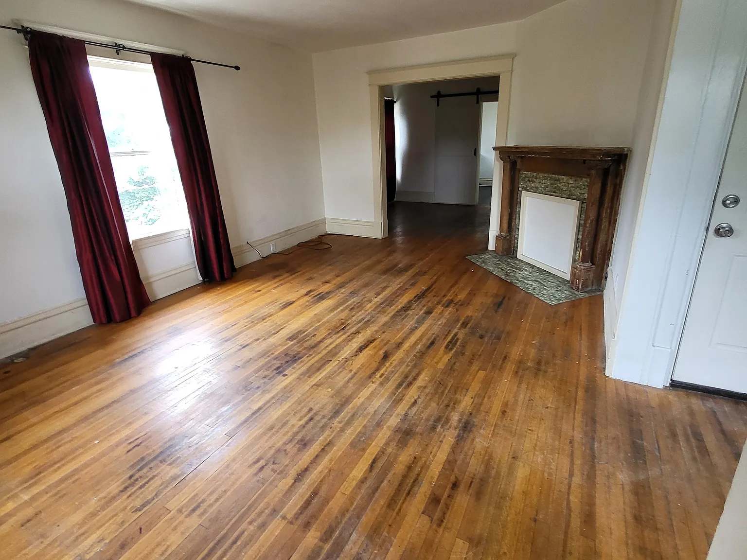 3 bed, 3000 sqft, $1,175 — Photo 4