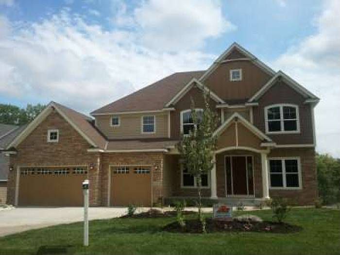 1st image of 890 Woodland Dr