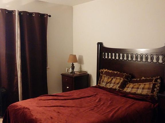 2nd image of 1125 Dickens Way APT D