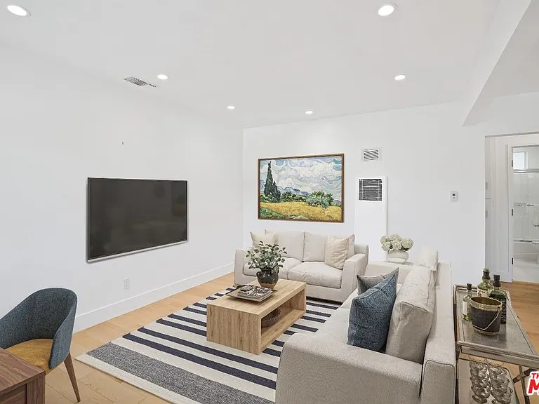 119 Paloma Ave #D — Photo 4