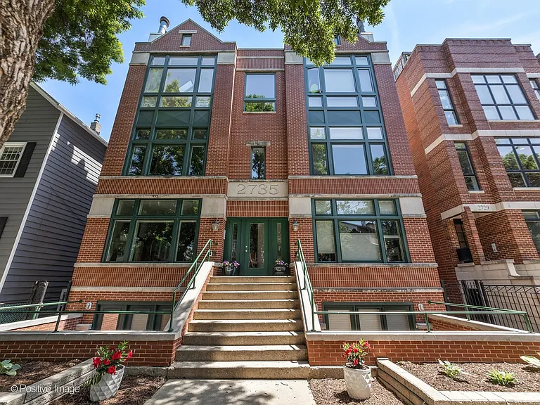 2735 N Kenmore Ave #2 — Photo 17