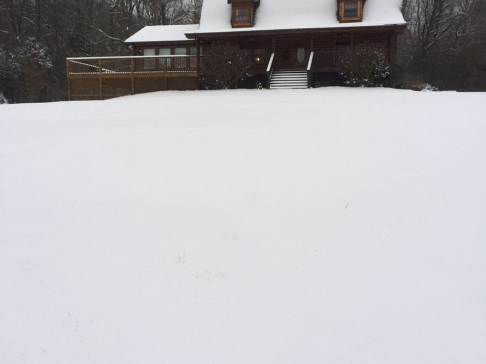2nd image of 115 Johnson Gap Rd