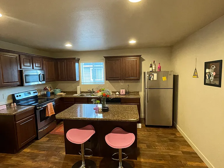 412 S 610 E #1 — Photo 3
