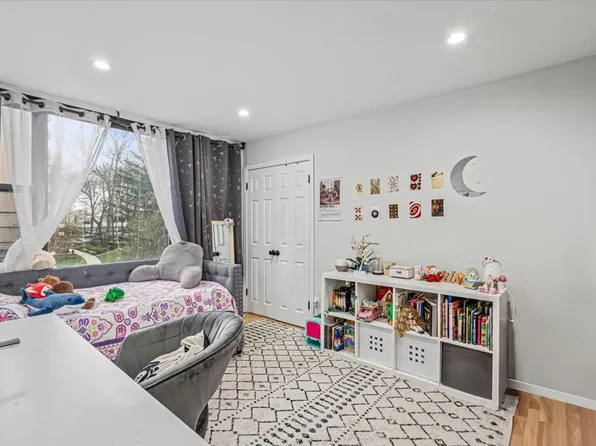 162-40 Ninth Avenue image 13 of 28