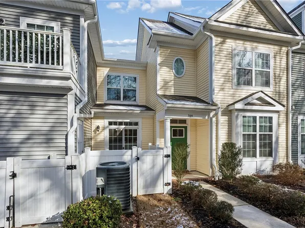 709 Promenade Ln, Williamsburg, VA 23185