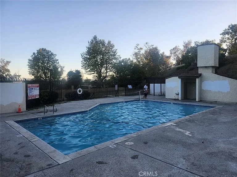 2341 Cravath Ct #B — Photo 15