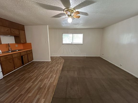 5th image of 300 N 5th St APT B