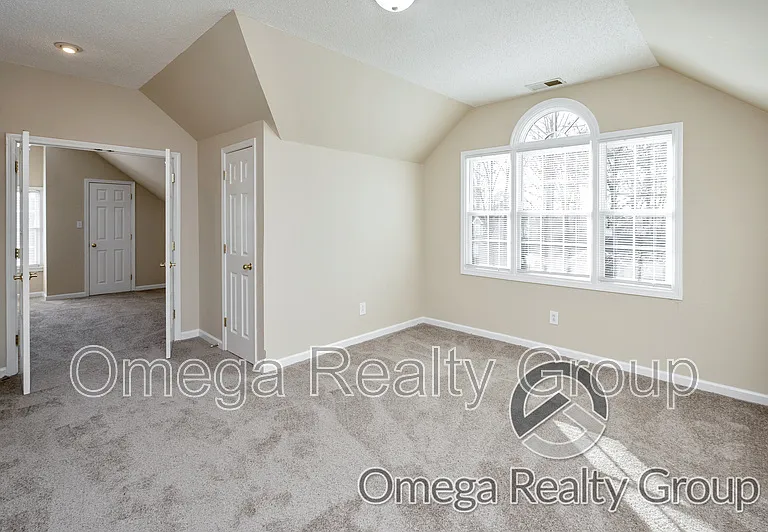 7504 Carrolwood Way — Photo 36