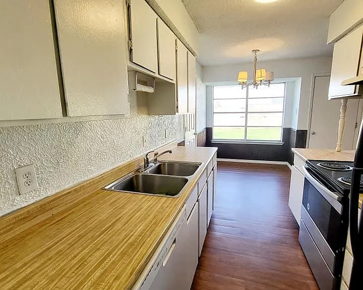4016 Eastridge Dr — Photo 16
