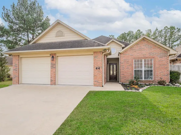 44 Oak Creek Rdg, Longview, TX 75605