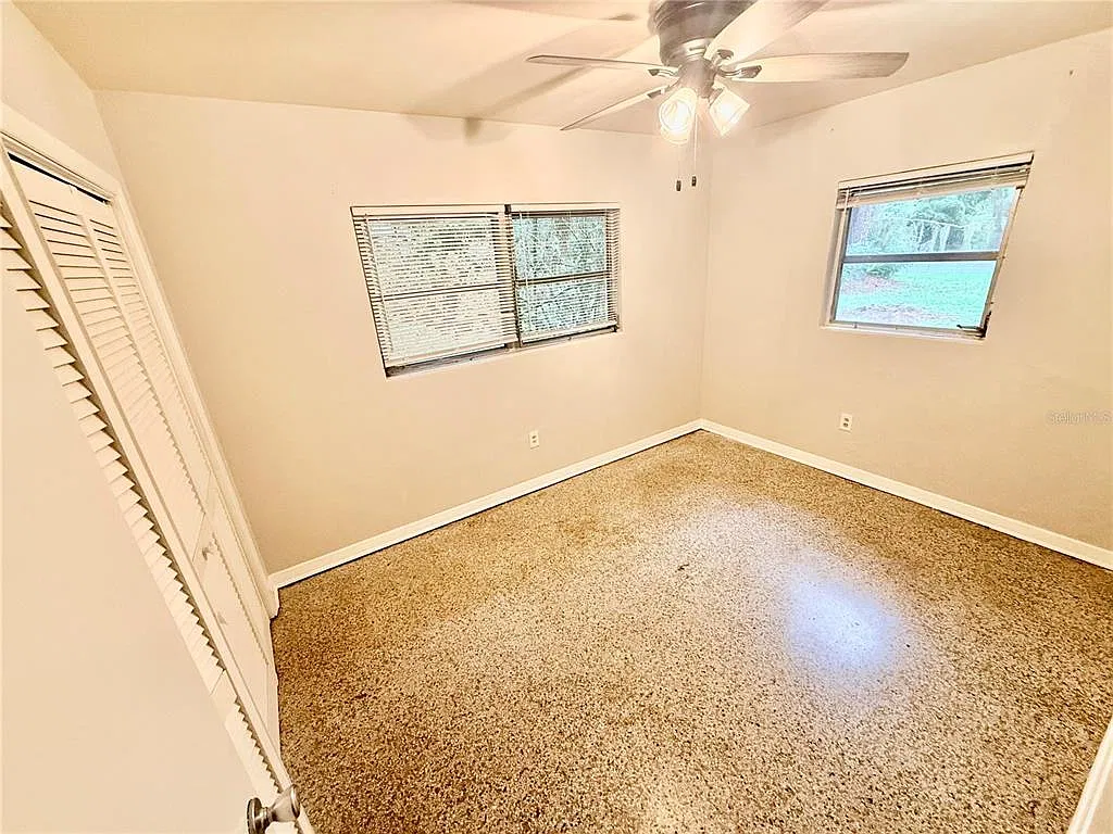2 bed, 1.0 bath, 949 sqft, $1,350 — Photo 4