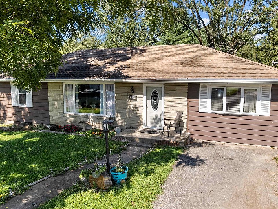 1st image of 2901 Carr St