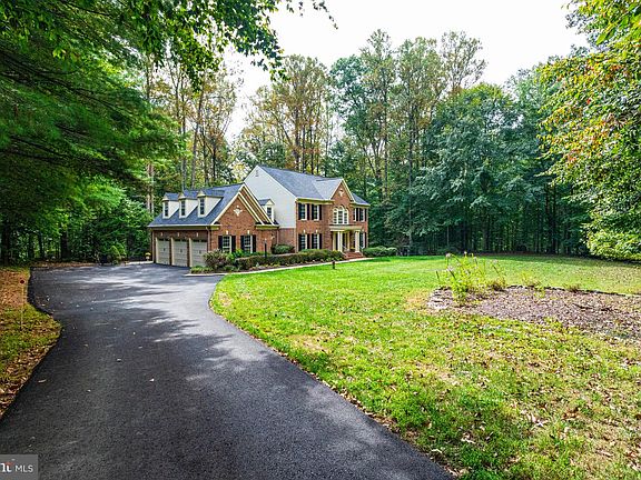 3rd image of 11901 Chapel Rd