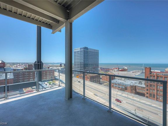3rd image of 701 W Lakeside Ave APT 1010