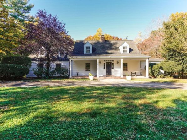 85 Weir Ln