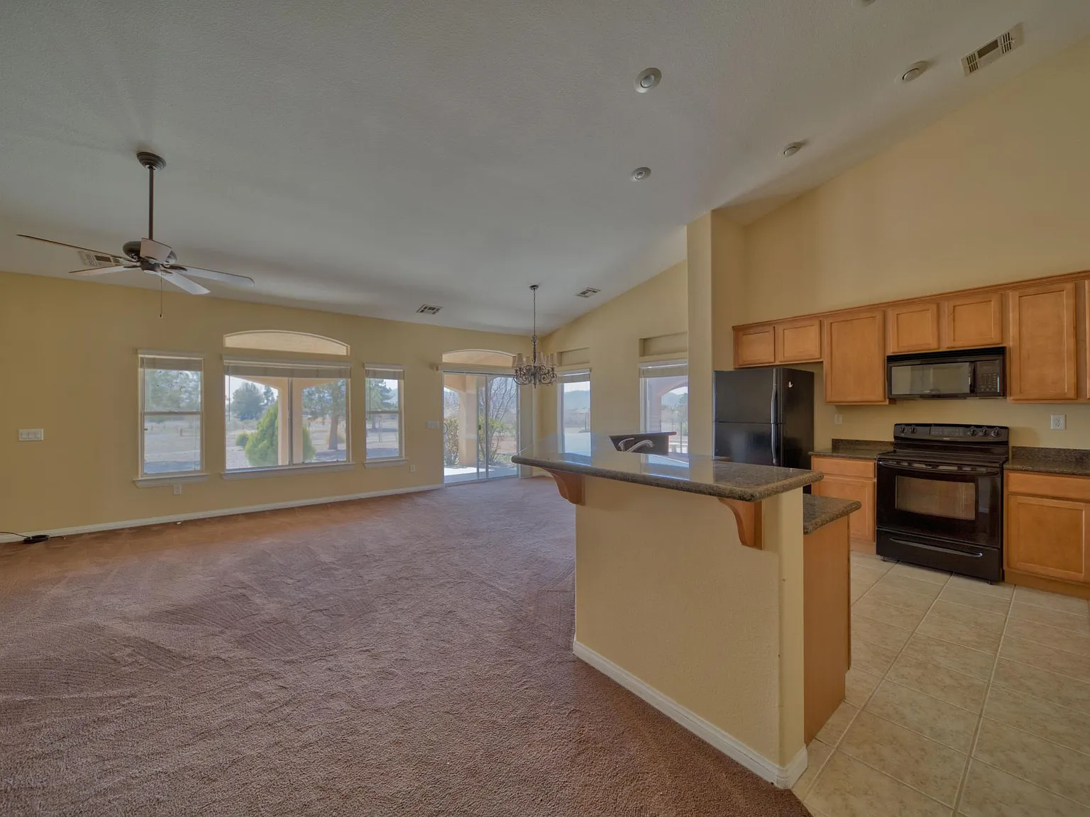3 bed, 1732 sqft, $1,800 — Photo 1