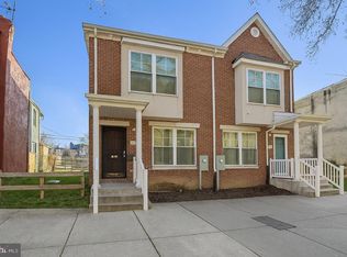 759 N 44th St, Philadelphia, PA 19104