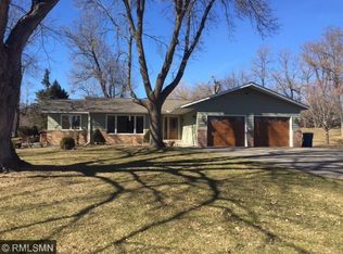5905 Jonquil Ln N, Plymouth, MN 55442