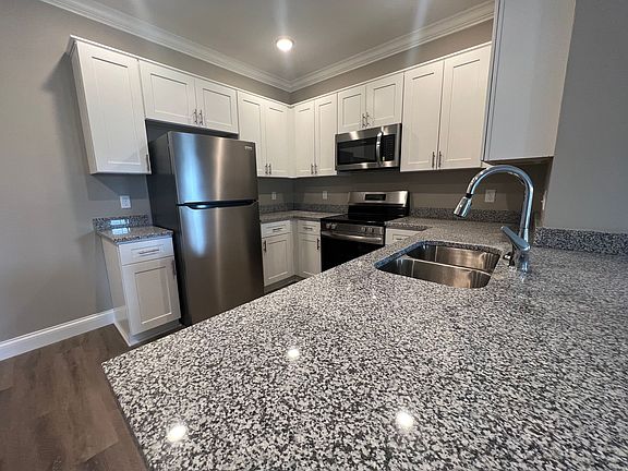 3rd image of 356 Hillview Mills Blvd #259