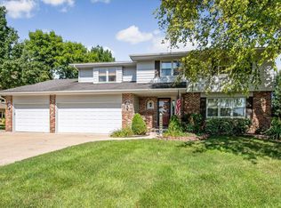3301 Eula Dr, Urbandale, IA 50322