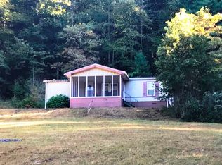 945 Poplar Cove Rd, Suches, GA 30572