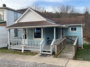 144 Arch St, Creekside, PA 15732