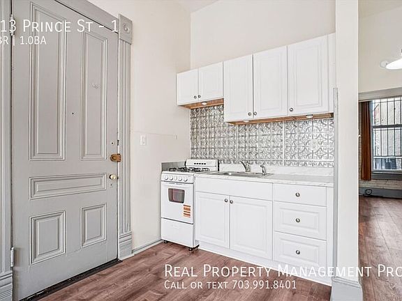 2nd image of 913 Prince St APT 1