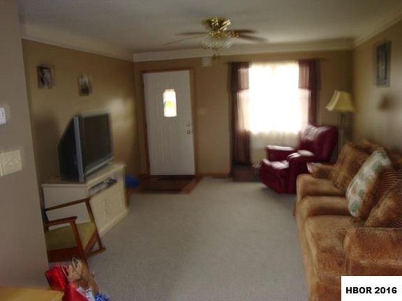 3rd image of 713 Apple Blossom Ln