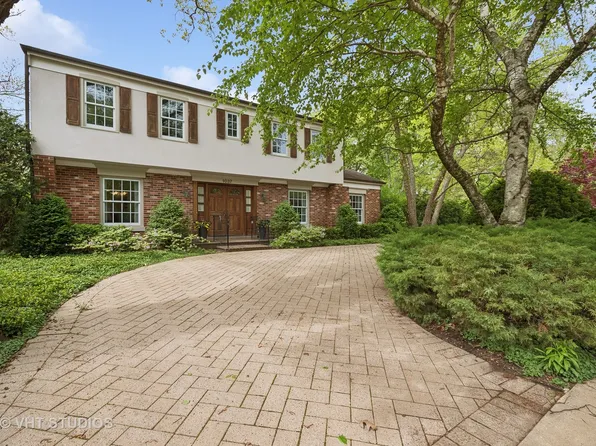 1037 Sheridan Rd, Wilmette, IL 60091