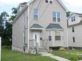 137 Hoefleys Ln, Leonia, NJ 07605