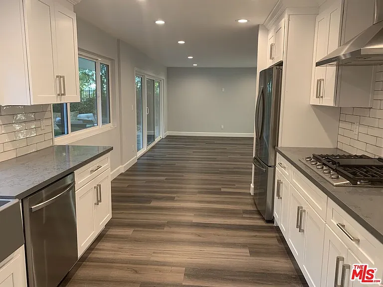 22700 W Flamingo St — Photo 8