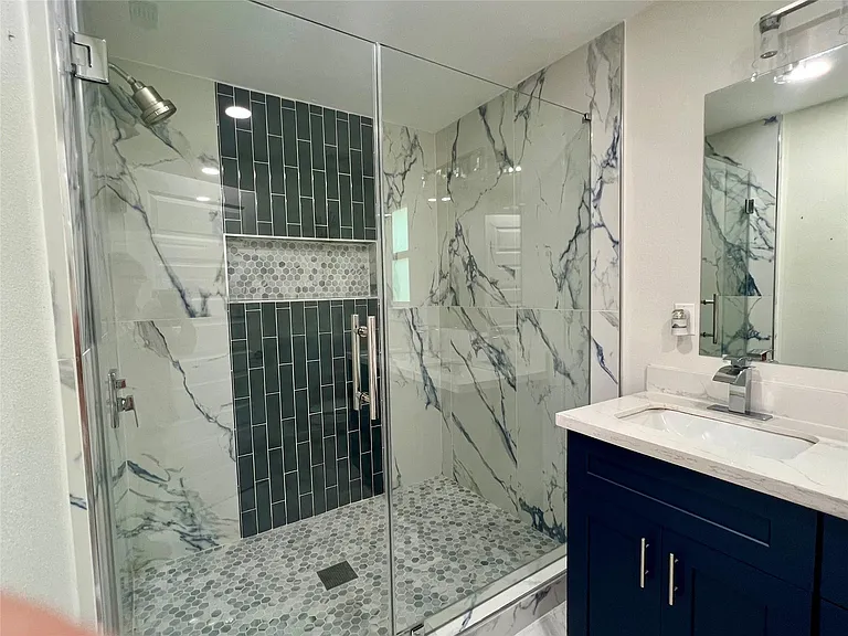 1119 Panama St — Photo 16