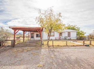 16 Toms Ln, La Luz, NM 88337
