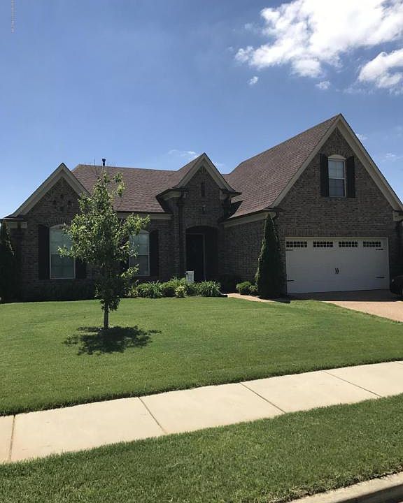 1st image of 10425 Parker Dr