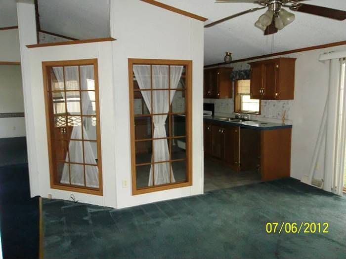 Kitchen/Dining Area