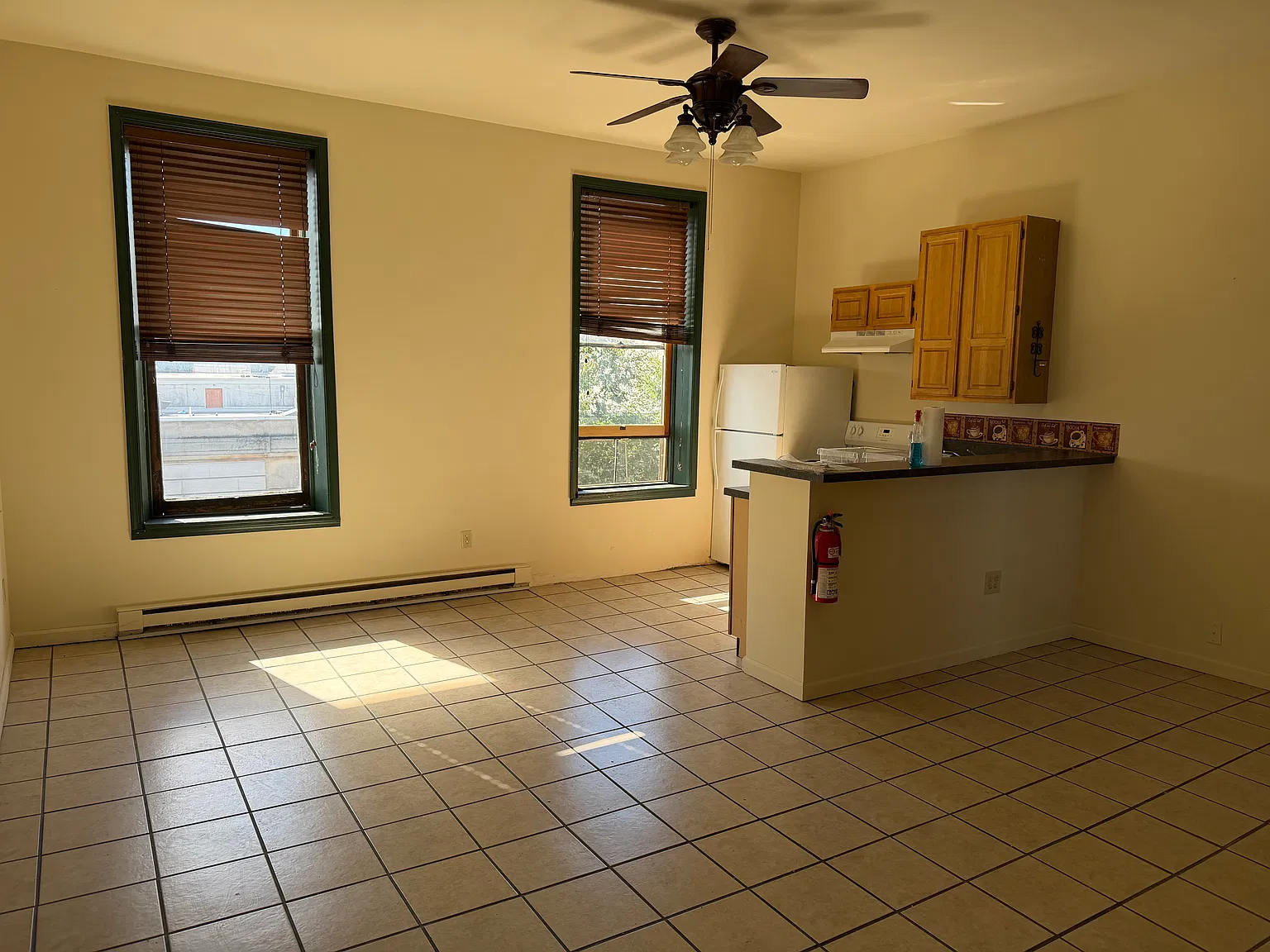 1 bed, $1,000 — Photo 2